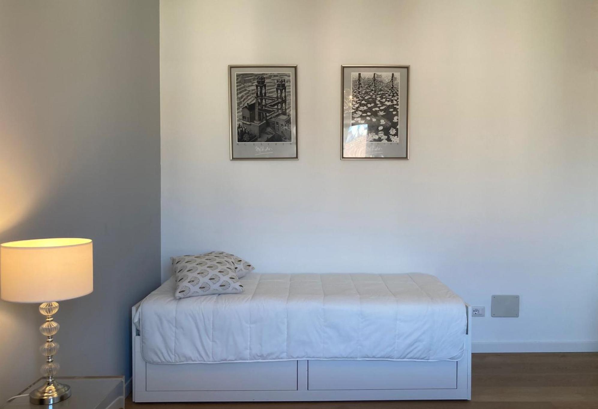 Bilocale Moderno - Lorenteggio 145 * Milan