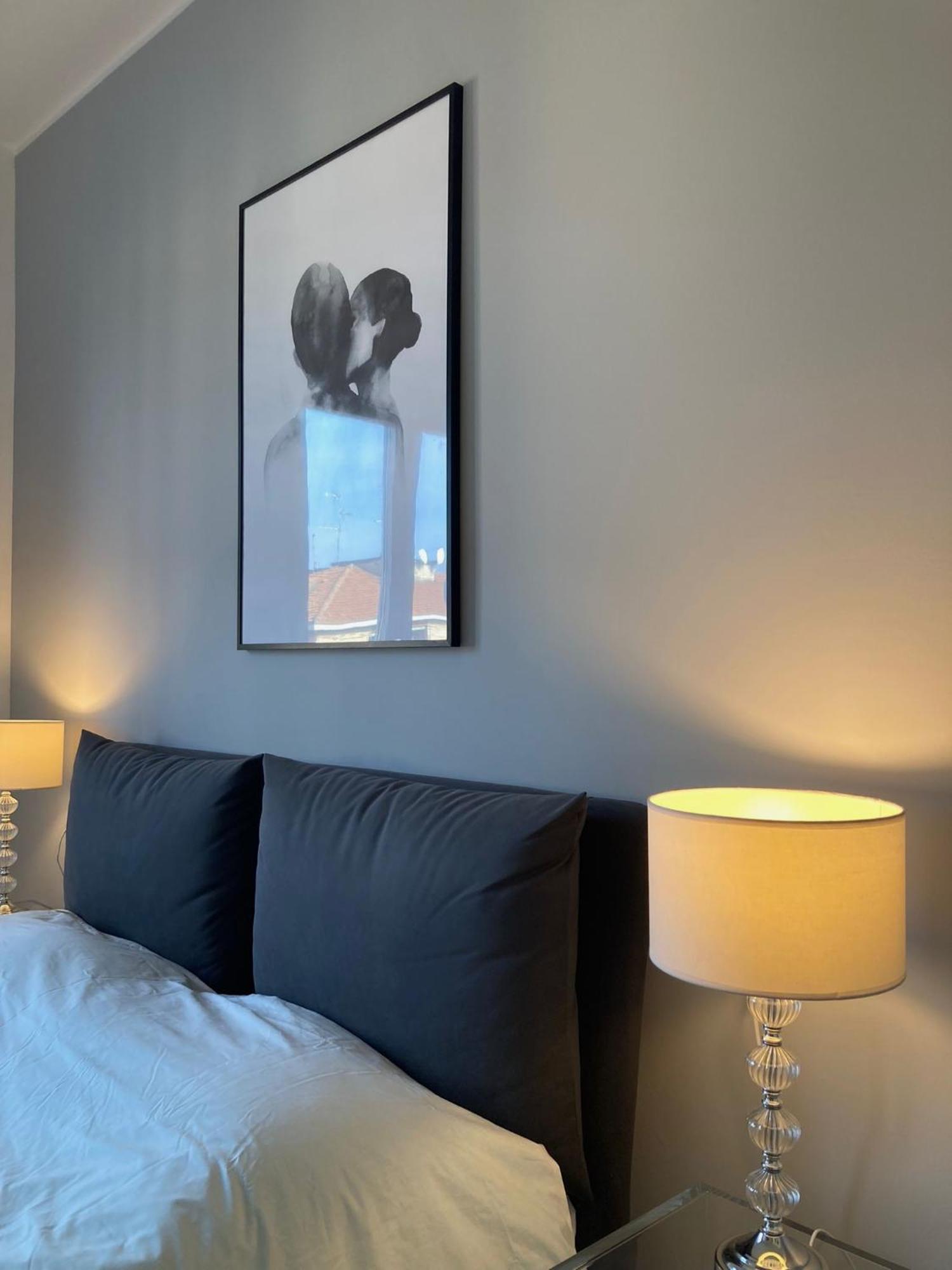 Apartment Bilocale Moderno - Lorenteggio 145